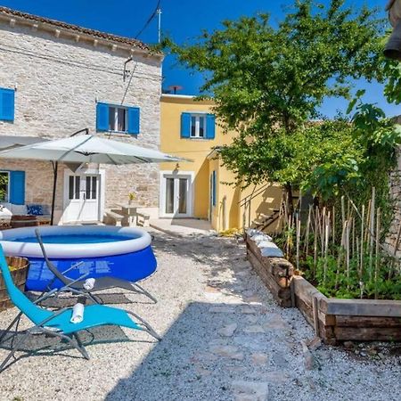 Casa Di Pietra Matelici Villa Divsici ภายนอก รูปภาพ