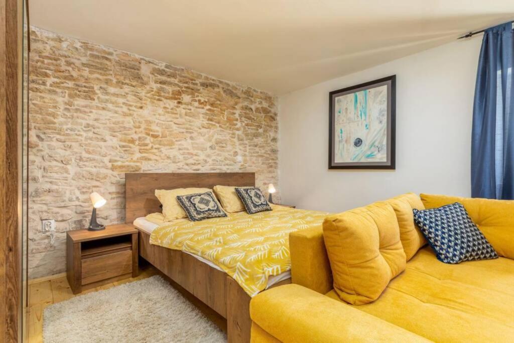 Casa Di Pietra Matelici Villa Divsici ภายนอก รูปภาพ