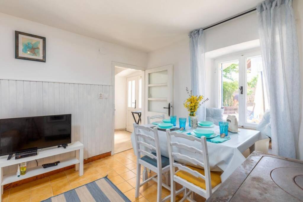 Casa Di Pietra Matelici Villa Divsici ภายนอก รูปภาพ